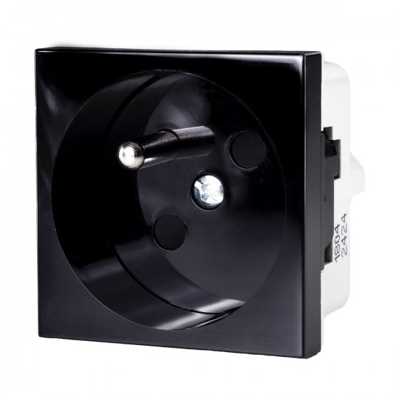 Фотография товара 'Kopos QP 45X45 C_FB Розетка QUADRO со шторками и заземляющим контактом 16 A, 250 V'